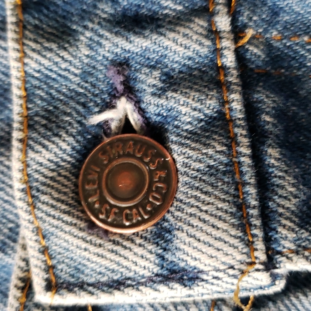 True 1970s Levi Cut Off Shorts waist 33" vintage - Picture 3 of 6